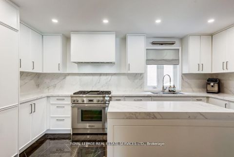 Photo 13 at 6 Cadman Court, Humber Valley, Toronto