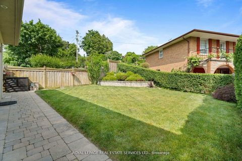 Photo 37 at 6 Cadman Court, Humber Valley, Toronto