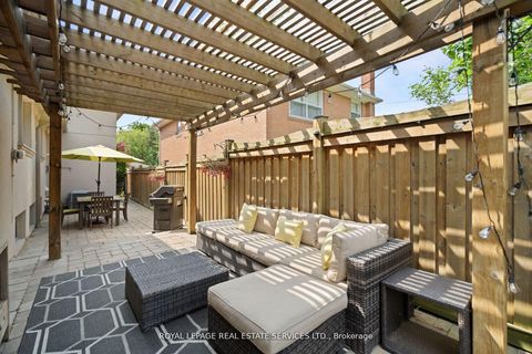 Photo 39 at 6 Cadman Court, Humber Valley, Toronto