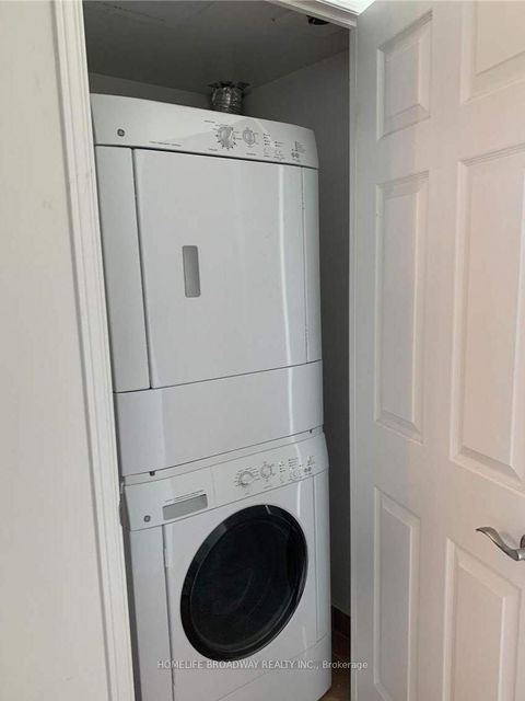 Photo 8 at 2010 - 68 Grangeway Avenue, Woburn, Toronto