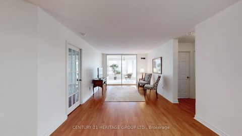 Photo 4 at 418 - 8501 Bayview Avenue, Doncrest, Richmond Hill