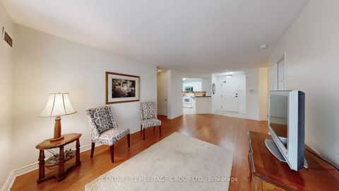 Photo 7 at 418 - 8501 Bayview Avenue, Doncrest, Richmond Hill