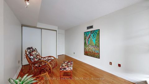 Photo 23 at 418 - 8501 Bayview Avenue, Doncrest, Richmond Hill