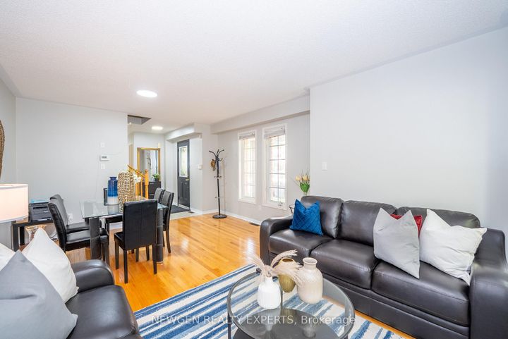 Photo 4 at 87 Luella Crescent, Fletcher's Meadow, Brampton