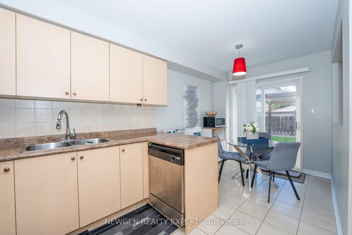 Photo 13 at 87 Luella Crescent, Fletcher's Meadow, Brampton