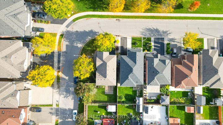 Photo 31 at 87 Luella Crescent, Fletcher's Meadow, Brampton