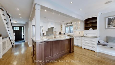 Photo 8 at 33 Beatty Crescent, Aurora Highlands, Aurora