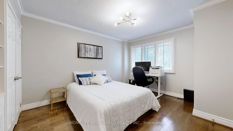 Photo 24 at 33 Beatty Crescent, Aurora Highlands, Aurora