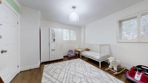 Photo 26 at 33 Beatty Crescent, Aurora Highlands, Aurora