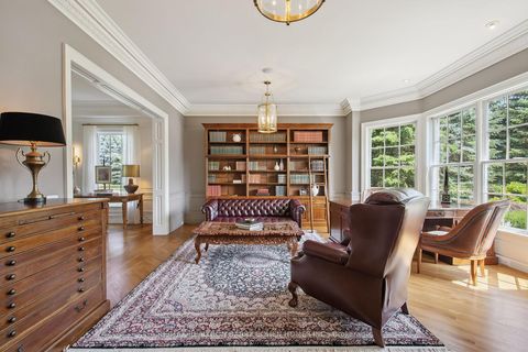 Photo 8 at 91 Fairfield Drive, Rural King, King