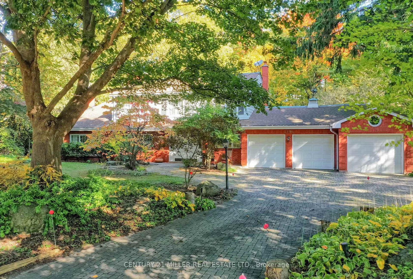 1296 Cumnock Crescent, MO Morrison, Oakville 