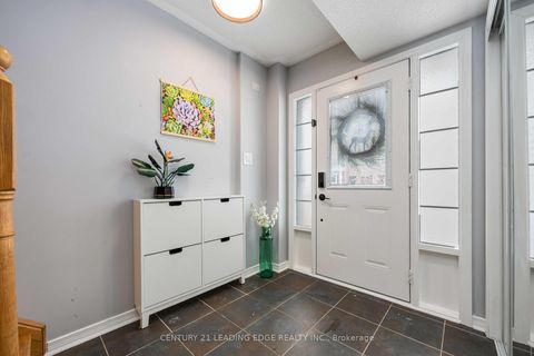 Photo 4 at 4 Curran Hall Crescent, Morningside, Toronto