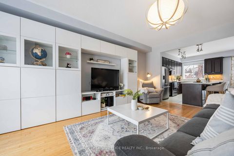 Photo 7 at 4 Curran Hall Crescent, Morningside, Toronto