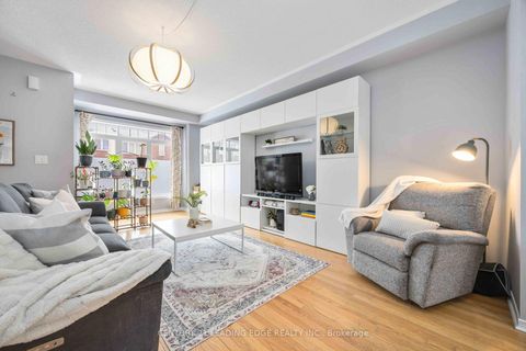 Photo 11 at 4 Curran Hall Crescent, Morningside, Toronto