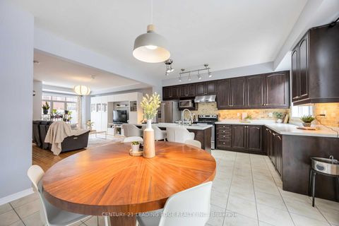 Photo 15 at 4 Curran Hall Crescent, Morningside, Toronto