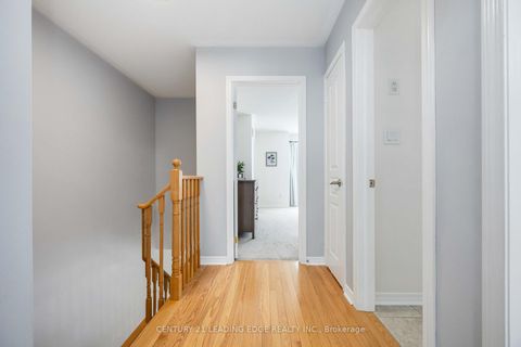 Photo 24 at 4 Curran Hall Crescent, Morningside, Toronto