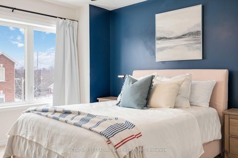 Photo 31 at 4 Curran Hall Crescent, Morningside, Toronto