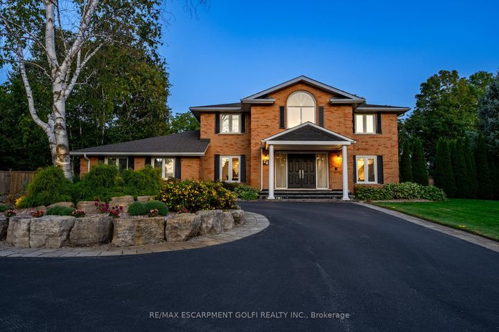 Photo 1 at 24 JOHN MARTIN Crescent, Rural Flamborough, Hamilton