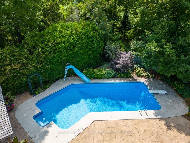 Photo 29 at 24 JOHN MARTIN Crescent, Rural Flamborough, Hamilton