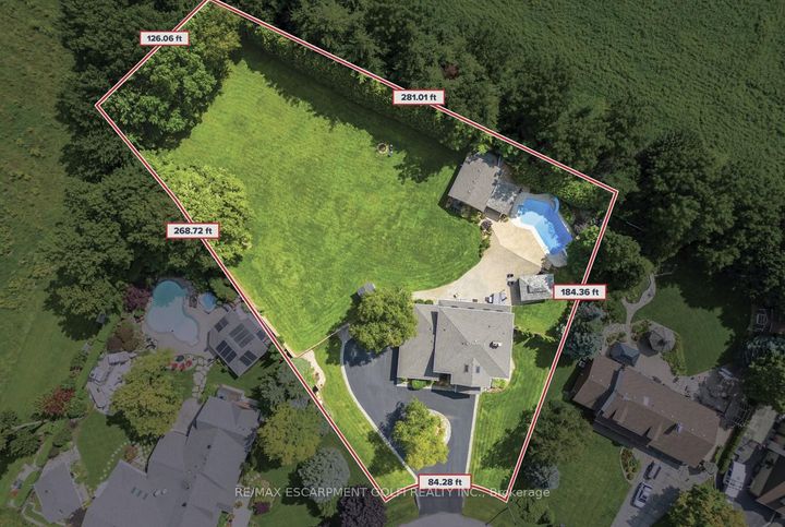 Photo 37 at 24 JOHN MARTIN Crescent, Rural Flamborough, Hamilton