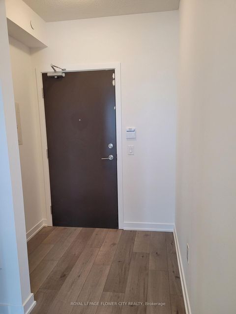 Photo 0 at 1517 - 38 Honeycrisp Crescent, Vaughan Corporate Centre, Vaughan