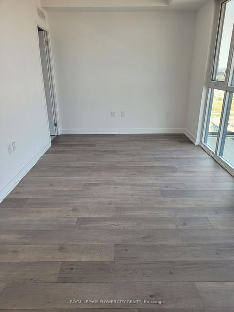 Photo 5 at 1517 - 38 Honeycrisp Crescent, Vaughan Corporate Centre, Vaughan