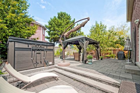 Photo 40 at 2 Kirkland Court, Westbrook, Richmond Hill