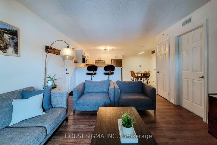 Photo 2 at 204 - 4003 Kilmer Drive, Tansley, Burlington