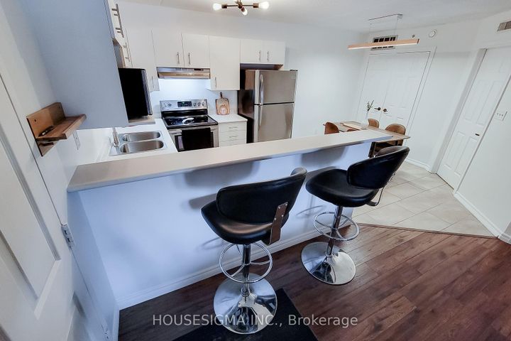 Photo 4 at 204 - 4003 Kilmer Drive, Tansley, Burlington