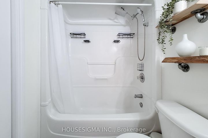 Photo 24 at 204 - 4003 Kilmer Drive, Tansley, Burlington