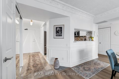 Photo 8 at 810 - 2 Covington Road, Lawrence, Toronto