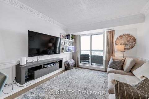 Photo 11 at 810 - 2 Covington Road, Lawrence, Toronto