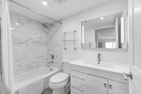 Photo 16 at 810 - 2 Covington Road, Lawrence, Toronto