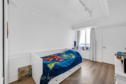 Photo 18 at 810 - 2 Covington Road, Lawrence, Toronto