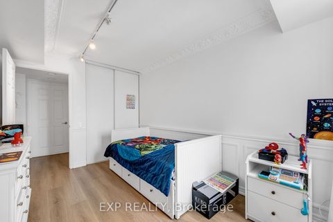 Photo 19 at 810 - 2 Covington Road, Lawrence, Toronto