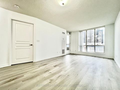Photo 8 at 401 - 55 Harrison Garden Boulevard, Willowdale East, Toronto