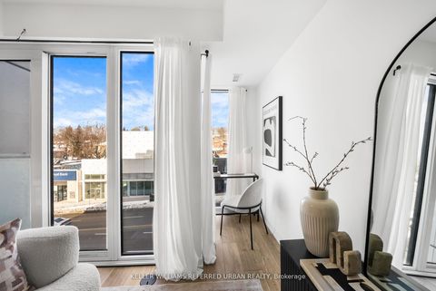 Photo 4 at 322 - 2020 Bathurst Street, Cedarvale, Toronto