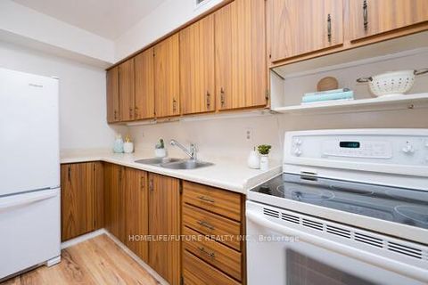 Photo 10 at 1405 - 1360 York Mills Road, Donalda, Toronto