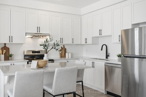 Photo 11 at 98 Yorkshire Drive E, Rural Barrie Southeast, Barrie