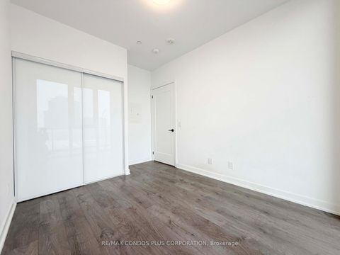 Photo 6 at 925 - 5 Defries Street, Regent Park, Toronto