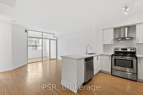 Photo 7 at 103 - 7378 Yonge Street, Yorkhill, Vaughan