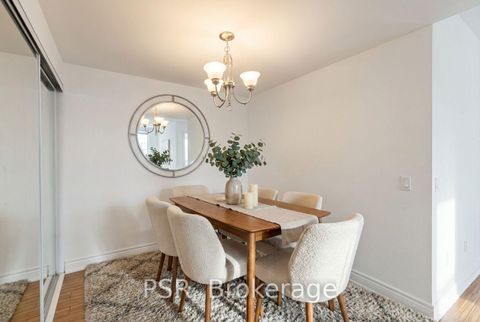 Photo 13 at 103 - 7378 Yonge Street, Yorkhill, Vaughan