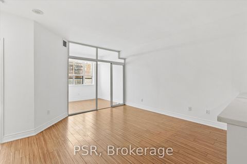 Photo 14 at 103 - 7378 Yonge Street, Yorkhill, Vaughan