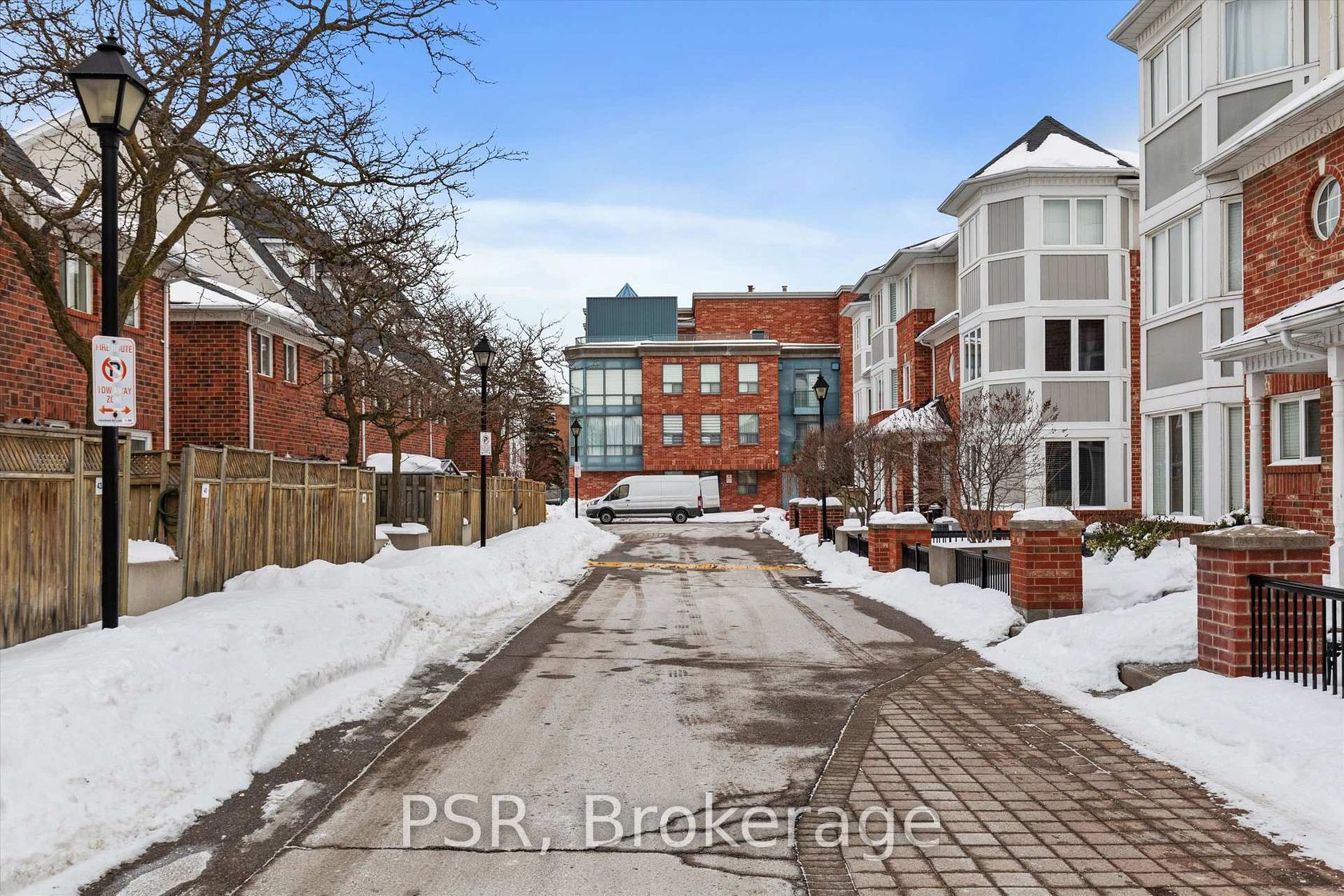 103 - 7378 Yonge Street, Yorkhill, Vaughan photo number 2