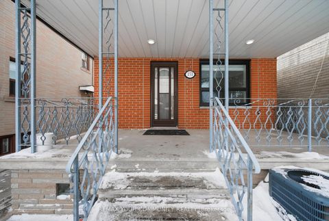 Photo 2 at 172 Times Road, Belgravia, Toronto