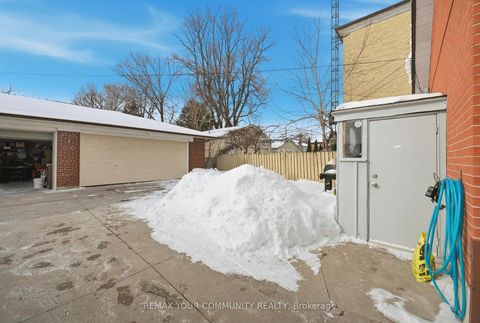 Photo 18 at 172 Times Road, Belgravia, Toronto