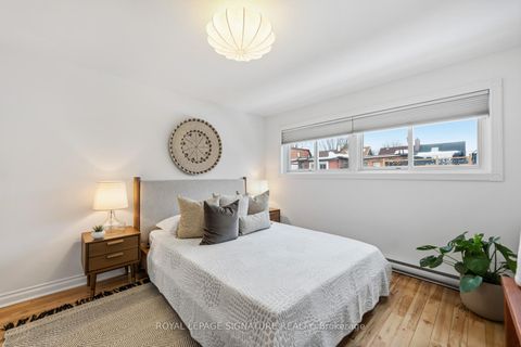 Photo 13 at 9 - 1666 Queen Street E, The Beaches, Toronto