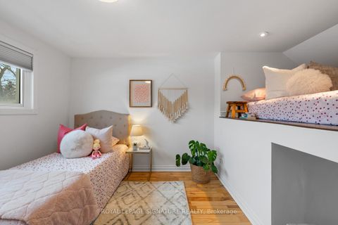 Photo 17 at 9 - 1666 Queen Street E, The Beaches, Toronto