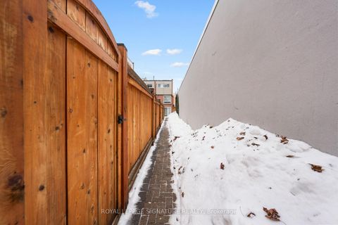 Photo 22 at 9 - 1666 Queen Street E, The Beaches, Toronto