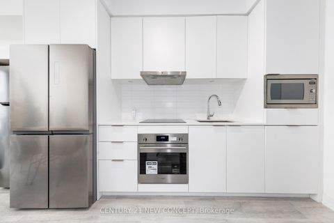 Photo 8 at 544 - 7 Golden Lion Heights, Newtonbrook East, Toronto